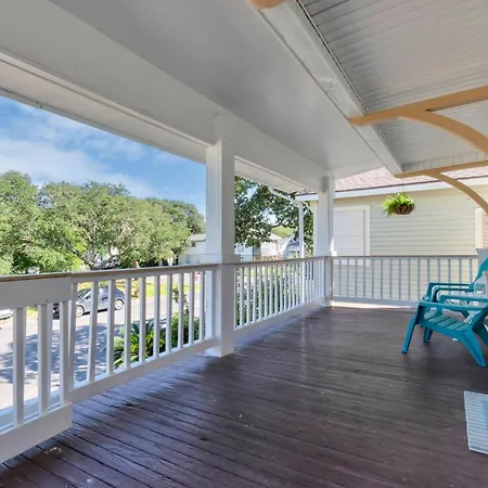 Historical Galveston House - 2 Min Drive To Sand!!